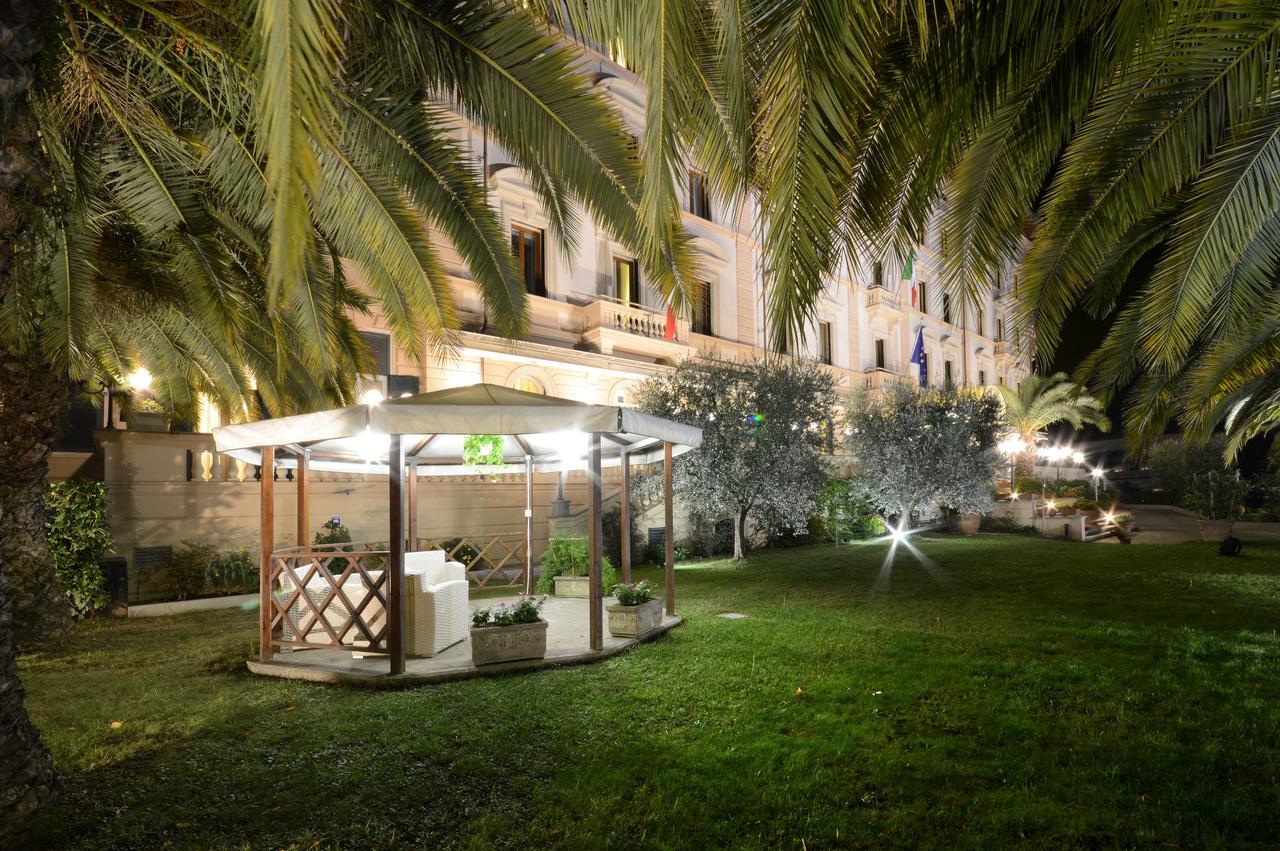 Grand Hotel Vittoria Montecatini Terme Eksteriør billede